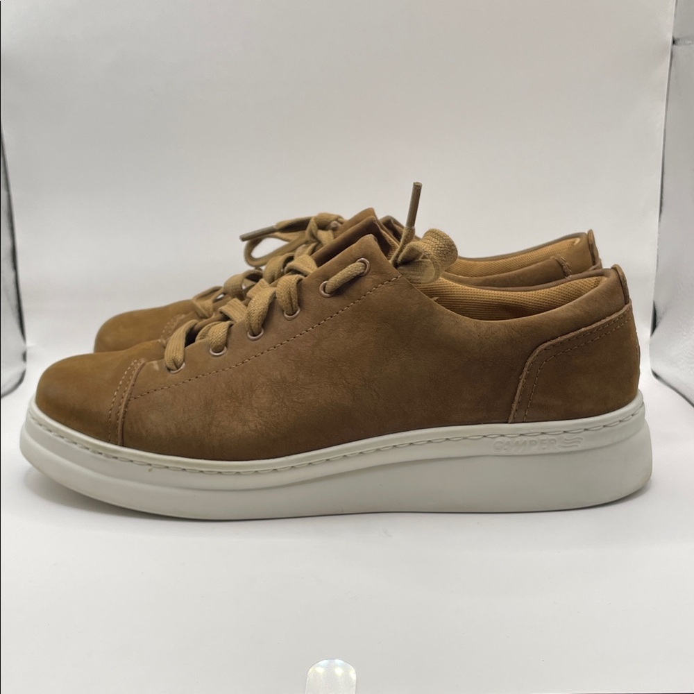 Camper - Runner Up Sneaker - Brown / White - 41 or 8.5